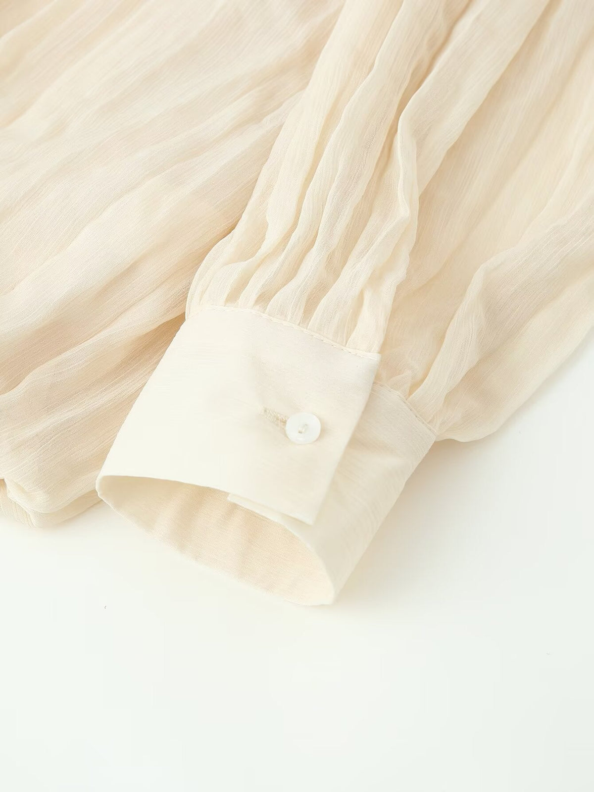 Women's new pleated long-sleeved shirt