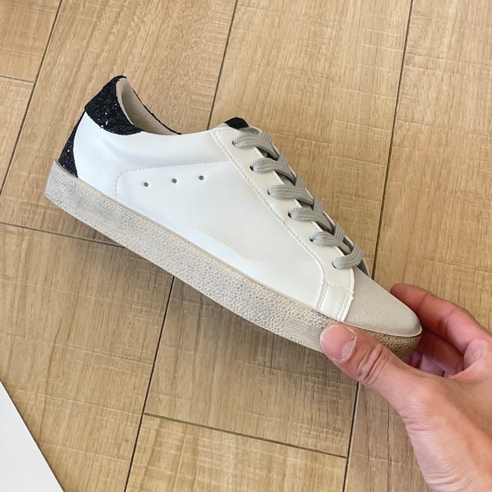 Women's new Joker lace-ups for old casual shoes.