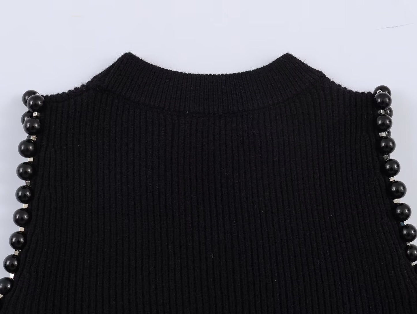 Women's hollow ball decoration O Neck knitted sweater