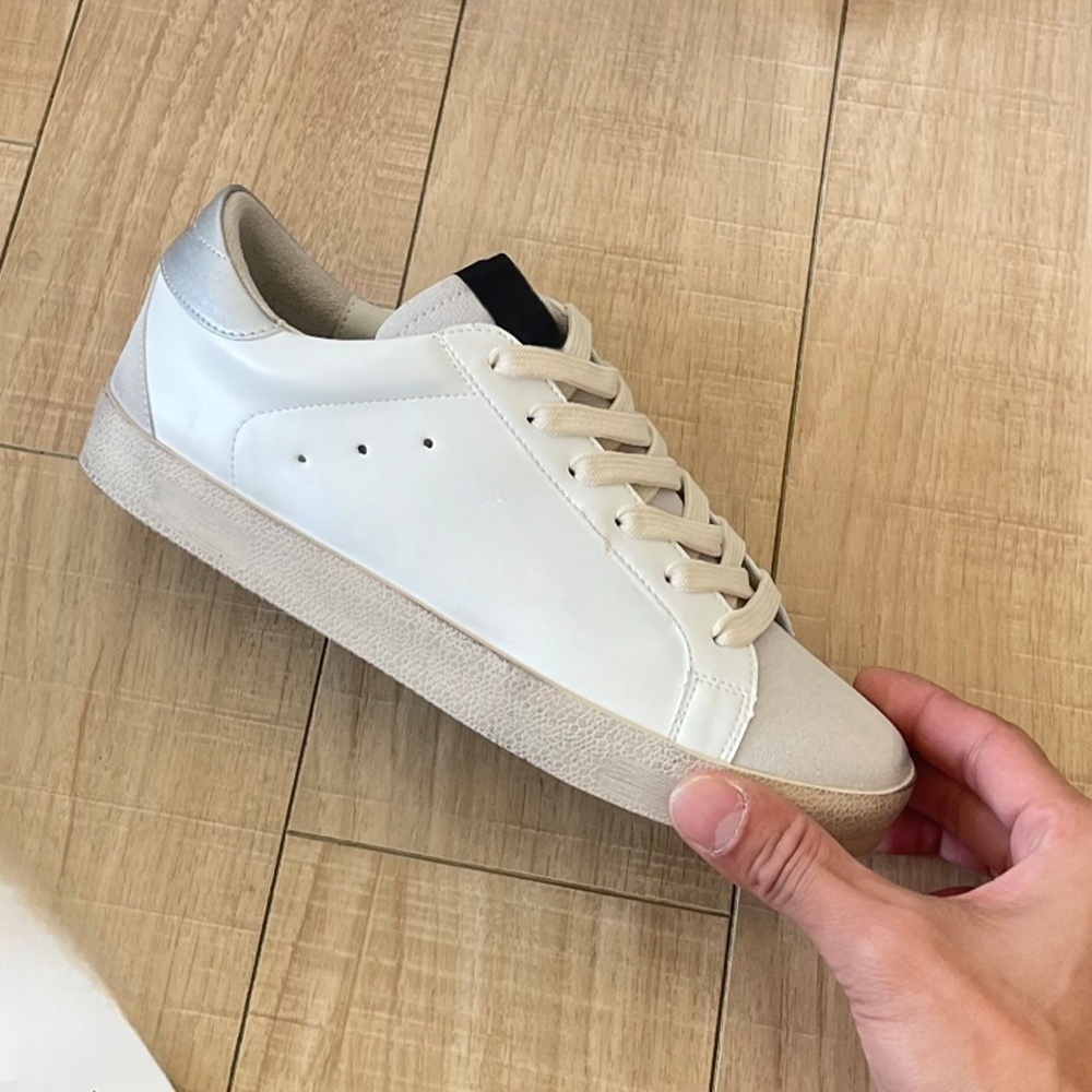 Women's new Joker lace-ups for old casual shoes.