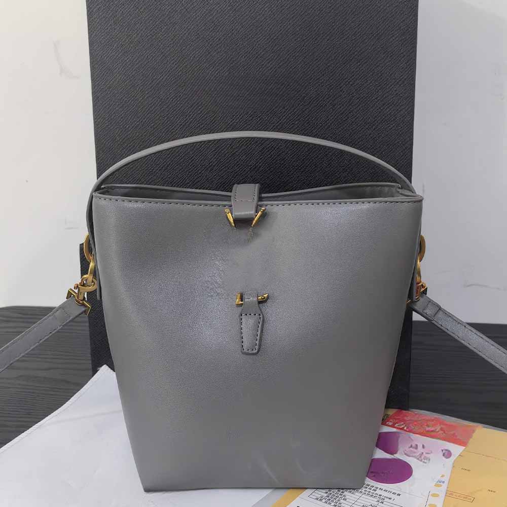 Women's New Fashion Joker Large-capacity Letter Accessories Bucket Bag Slung Handbag
