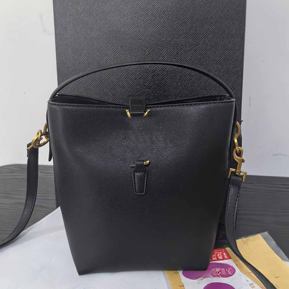 Women's New Fashion Joker Large-capacity Letter Accessories Bucket Bag Slung Handbag