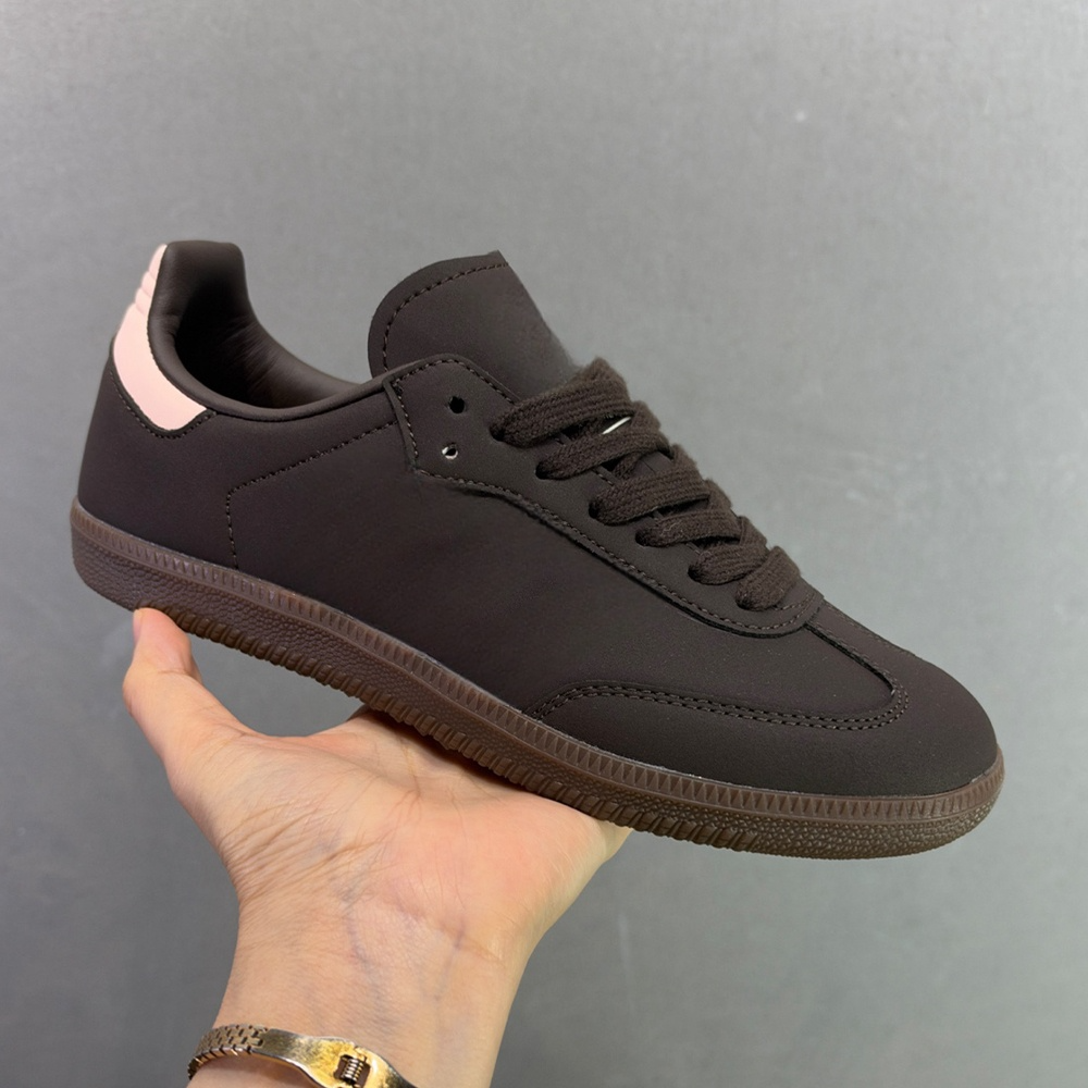 New Joker Football Style Leisure Sports Shoes