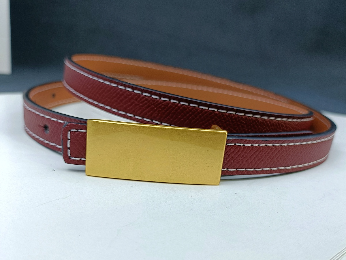 Women's fine belt with small square buckle and double-sided belt  with A Box